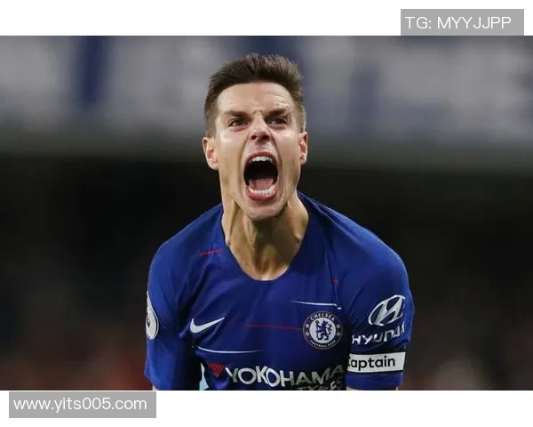 《探寻足球巨星背后的传奇人生与赛场辉煌》 《探寻足球巨星背后的传奇人生与赛场辉煌》