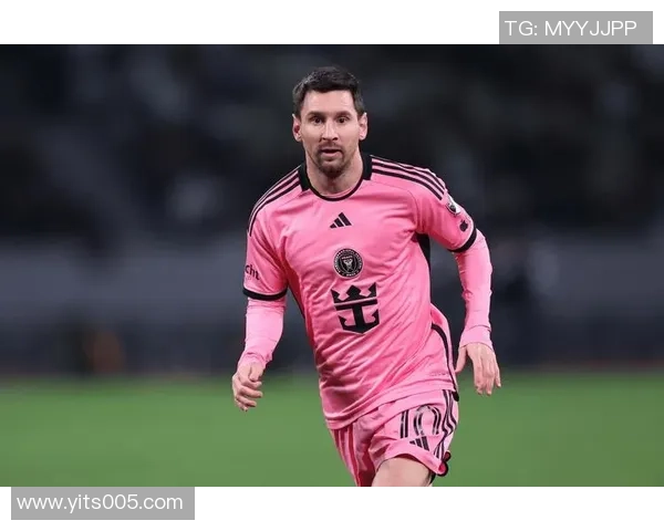 世界杯历史上3号球星是谁 他在赛场上的传奇表现与成就