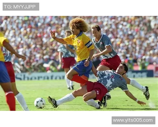 相框中的绿茵传奇记录闪耀足球球星的经典瞬间与永恒风采 相框中的绿茵传奇记录闪耀足球球星的经典瞬间与永恒风采