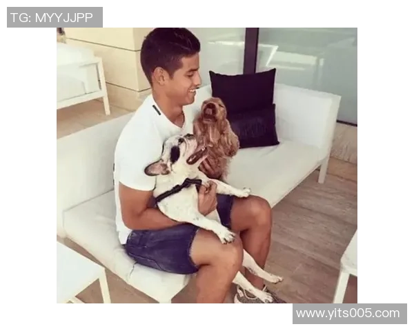 足球明星们的宠物生活:他们如何与爱犬共享训练与比赛之外的时光 足球明星们的宠物生活:他们如何与爱犬共享训练与比赛之外的时光